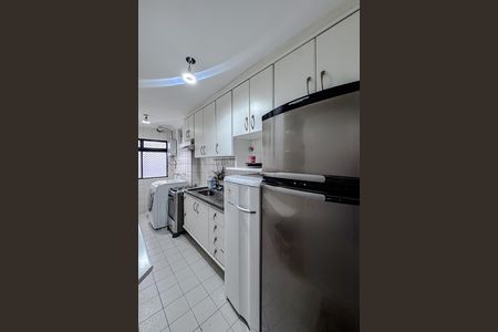Apartamento para alugar com 74m², 3 quartos e 2 vagas Apartamento para alugar com 74m², 3 quartos e 2 vagasCozinha e Área de Serviço