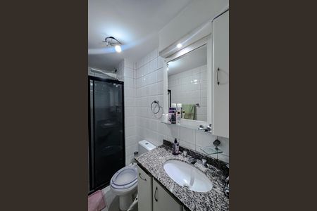 Apartamento para alugar com 74m², 3 quartos e 2 vagas Apartamento para alugar com 74m², 3 quartos e 2 vagasBanheiro