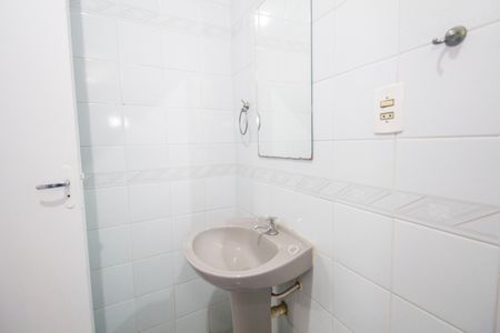 Apartamento para alugar com 68m², 2 quartos e 1 vaga Apartamento para alugar com 68m², 2 quartos e 1 vagaBanheiro