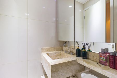 Banheiro - Social de apartamento à venda com 2 quartos, 66m² em Pari, São Paulo
