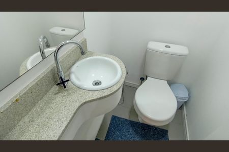Lavabo de apartamento para alugar com 1 quarto, 67m² em Menino Deus, Porto Alegre