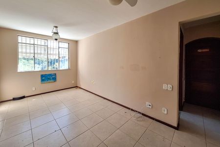 Apartamento para alugar com 50m², 2 quartos e 1 vaga Apartamento para alugar com 50m², 2 quartos e 1 vagaSala