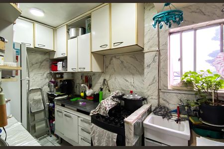 Cozinha  de apartamento à venda com 2 quartos, 52m² em Vila Marieta, São Paulo
