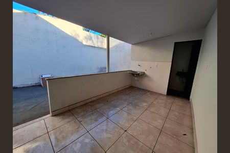 Casa para alugar com 93m², 3 quartos e 3 vagas Casa para alugar com 93m², 3 quartos e 3 vagasÁrea de serviço