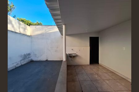 Área de serviço  de casa para alugar com 3 quartos, 93m² em Geraldo C Carvalho, Ribeirão Preto