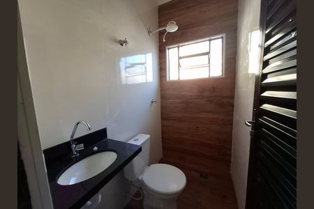 Casa para alugar com 93m², 3 quartos e 3 vagas Casa para alugar com 93m², 3 quartos e 3 vagasBanheiro