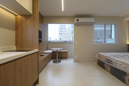 Studio para alugar com 30m², 1 quarto e sem vagaSala/Cozinha