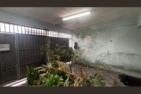 Casa à venda com 165m², 2 quartos e 2 vagas Casa à venda com 165m², 2 quartos e 2 vagasGaragem