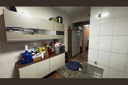 Casa à venda com 165m², 2 quartos e 2 vagas Casa à venda com 165m², 2 quartos e 2 vagasCozinha