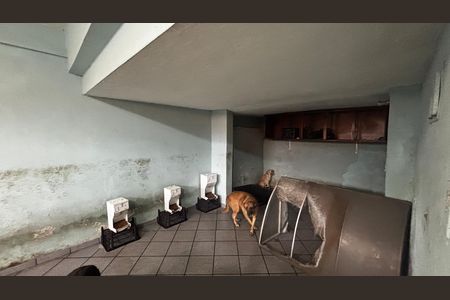 Casa à venda com 165m², 2 quartos e 2 vagas Casa à venda com 165m², 2 quartos e 2 vagasGaragem