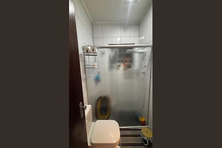 Casa à venda com 165m², 2 quartos e 2 vagas Casa à venda com 165m², 2 quartos e 2 vagasBanheiro
