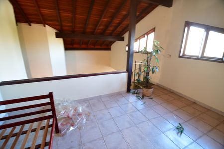 Mezanino de casa para alugar com 3 quartos, 300m² em Chácara Belvedere, Campinas