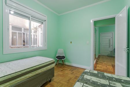 Quarto 2 de apartamento para alugar com 2 quartos, 42m² em São João, Porto Alegre