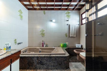 Casa à venda com 309m², 7 quartos e 6 vagasFoto 48