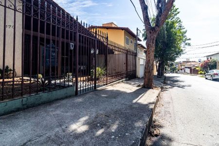 Casa à venda com 309m², 7 quartos e 6 vagasFoto 04