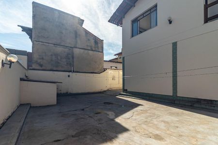 Casa à venda com 309m², 7 quartos e 6 vagasFoto 10