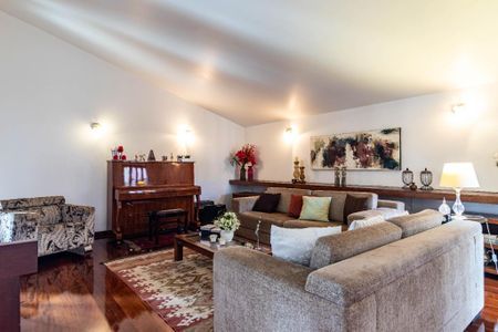 Casa à venda com 309m², 7 quartos e 6 vagasFoto 30