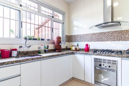 Casa à venda com 309m², 7 quartos e 6 vagasFoto 27