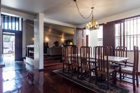 Casa à venda com 309m², 7 quartos e 6 vagasFoto 29