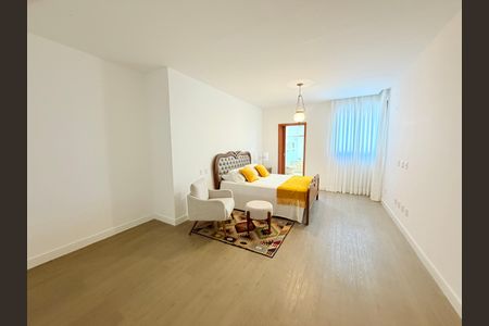 Apartamento para alugar com 250m², 4 quartos e 4 vagas