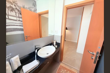 Apartamento para alugar com 250m², 4 quartos e 4 vagas
