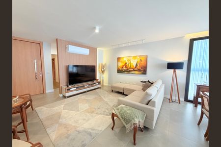 Apartamento para alugar com 250m², 4 quartos e 4 vagas