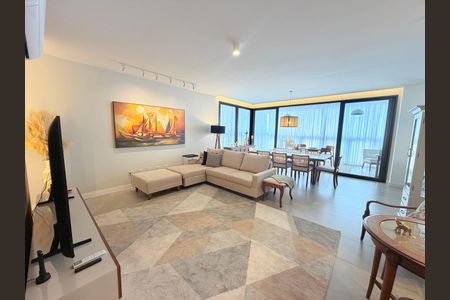 Apartamento para alugar com 250m², 4 quartos e 4 vagas