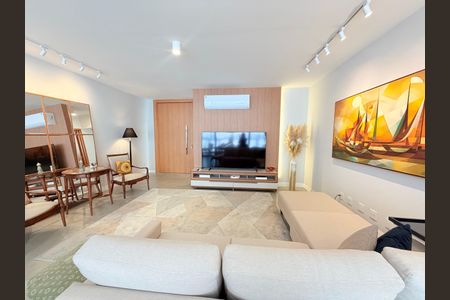 Apartamento para alugar com 250m², 4 quartos e 4 vagas