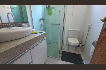 Casa de condomínio para alugar com 223m², 3 quartos e 4 vagas