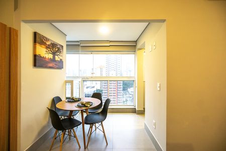 Apartamento para alugar com 36m², 1 quarto e 1 vagaVaranda