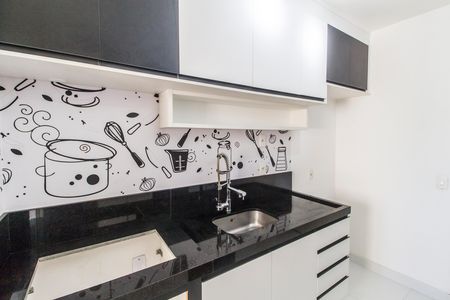 Cozinha de apartamento à venda com 3 quartos, 69m² em Jardim Tupanci, Barueri