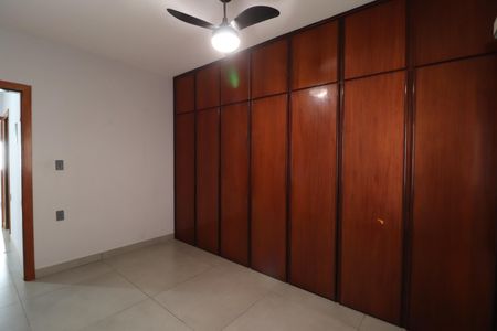 Casa para alugar com 160m², 3 quartos e 4 vagasQuarto 3