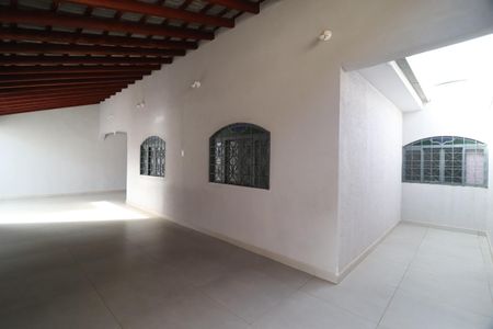 Casa para alugar com 160m², 3 quartos e 4 vagasVaranda da Sala