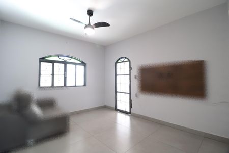 Casa para alugar com 160m², 3 quartos e 4 vagasSala
