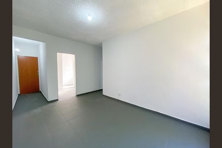 Apartamento à venda com 76m², 2 quartos e 1 vaga