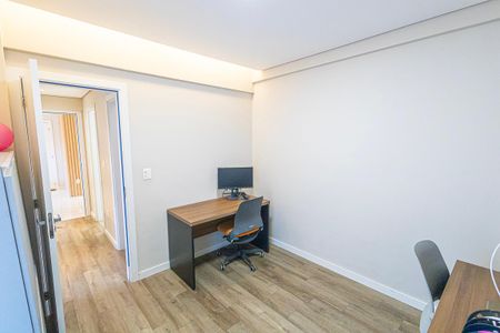 Apartamento à venda com 193m², 3 quartos e 3 vagas Apartamento à venda com 193m², 3 quartos e 3 vagasQuarto 2