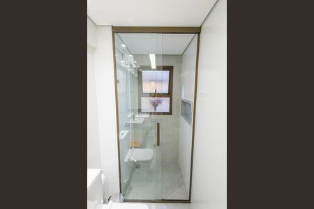 Apartamento à venda com 193m², 3 quartos e 3 vagas Apartamento à venda com 193m², 3 quartos e 3 vagasBanheiro social