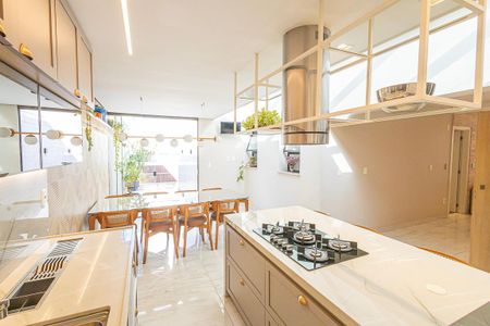 Apartamento à venda com 193m², 3 quartos e 3 vagas Apartamento à venda com 193m², 3 quartos e 3 vagasCozinha