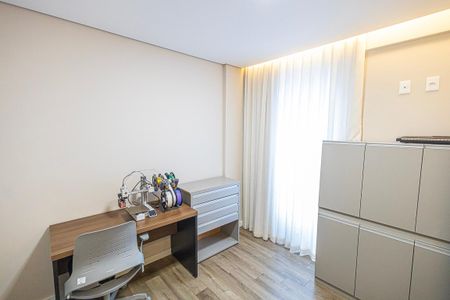 Apartamento à venda com 193m², 3 quartos e 3 vagas Apartamento à venda com 193m², 3 quartos e 3 vagasQuarto 2