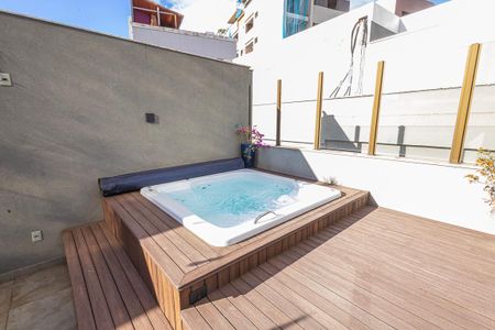 Apartamento à venda com 193m², 3 quartos e 3 vagas Apartamento à venda com 193m², 3 quartos e 3 vagasÁrea privativa