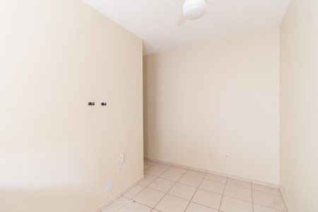 Sala de apartamento para alugar com 2 quartos, 50m² em Jardim Guiomar, Carapicuíba