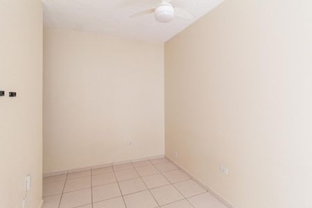 Sala de apartamento para alugar com 2 quartos, 50m² em Jardim Guiomar, Carapicuíba