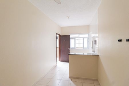 Sala de apartamento para alugar com 2 quartos, 50m² em Jardim Guiomar, Carapicuíba