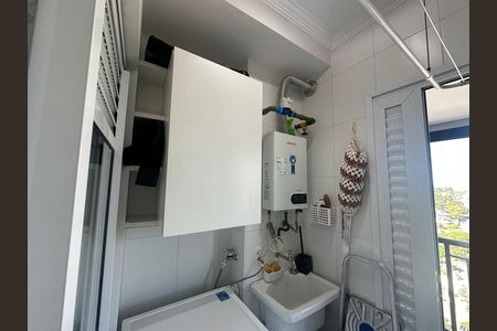 Apartamento à venda com 81m², 3 quartos e 2 vagas Apartamento à venda com 81m², 3 quartos e 2 vagasÁrea de Serviço