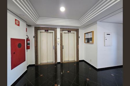 Apartamento à venda com 106m², 3 quartos e 2 vagas Apartamento à venda com 106m², 3 quartos e 2 vagasÁrea externa