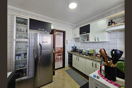 Apartamento à venda com 106m², 3 quartos e 2 vagas Apartamento à venda com 106m², 3 quartos e 2 vagasCozinha