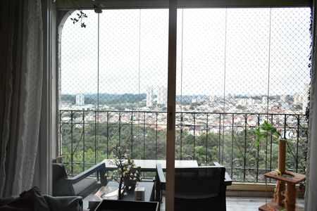 Apartamento à venda com 101m², 3 quartos e 1 vagaSacada