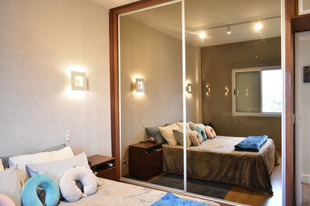 Apartamento à venda com 101m², 3 quartos e 1 vagaQuarto 2