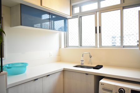 Apartamento à venda com 101m², 3 quartos e 1 vagaÁrea de Serviço