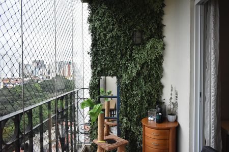 Apartamento à venda com 101m², 3 quartos e 1 vagaSacada